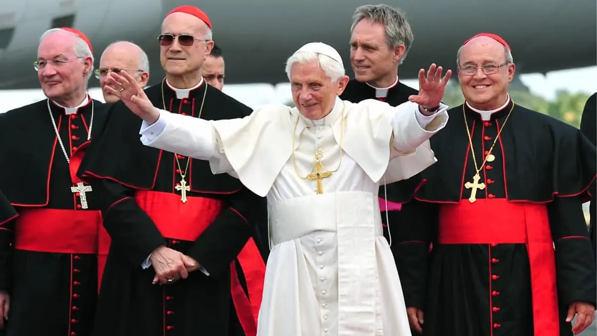 Benedicto XVI testamento